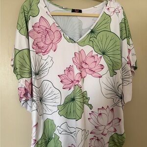 Luz Women's Lotus Blossom Blouse - Green and Pink